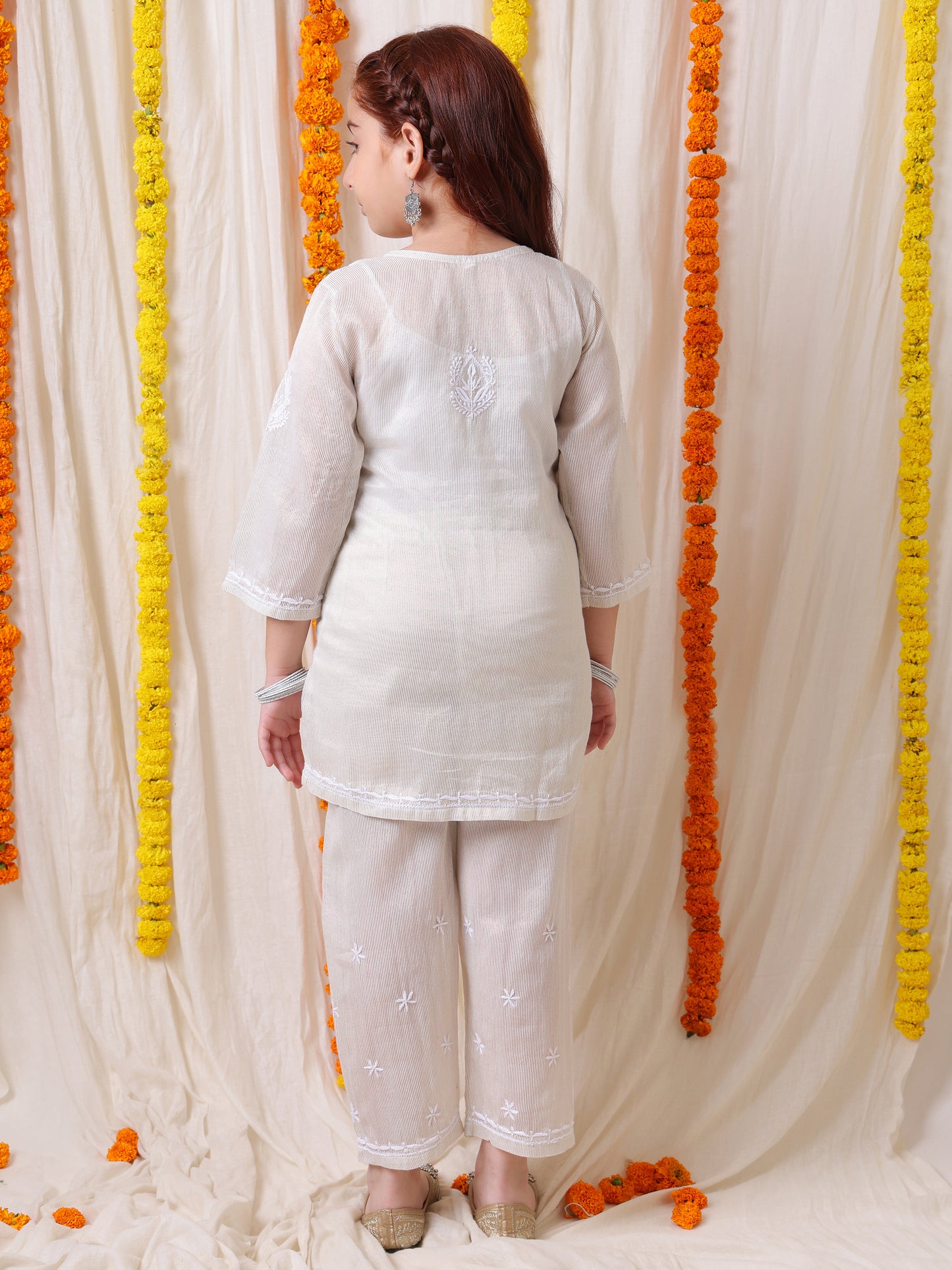 Hand Embroidered Lucknavi Chikankari Co-ord Set