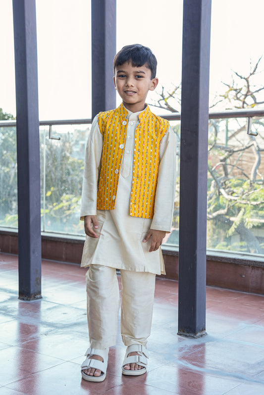 Kurta Pajama With Nehru Jacket