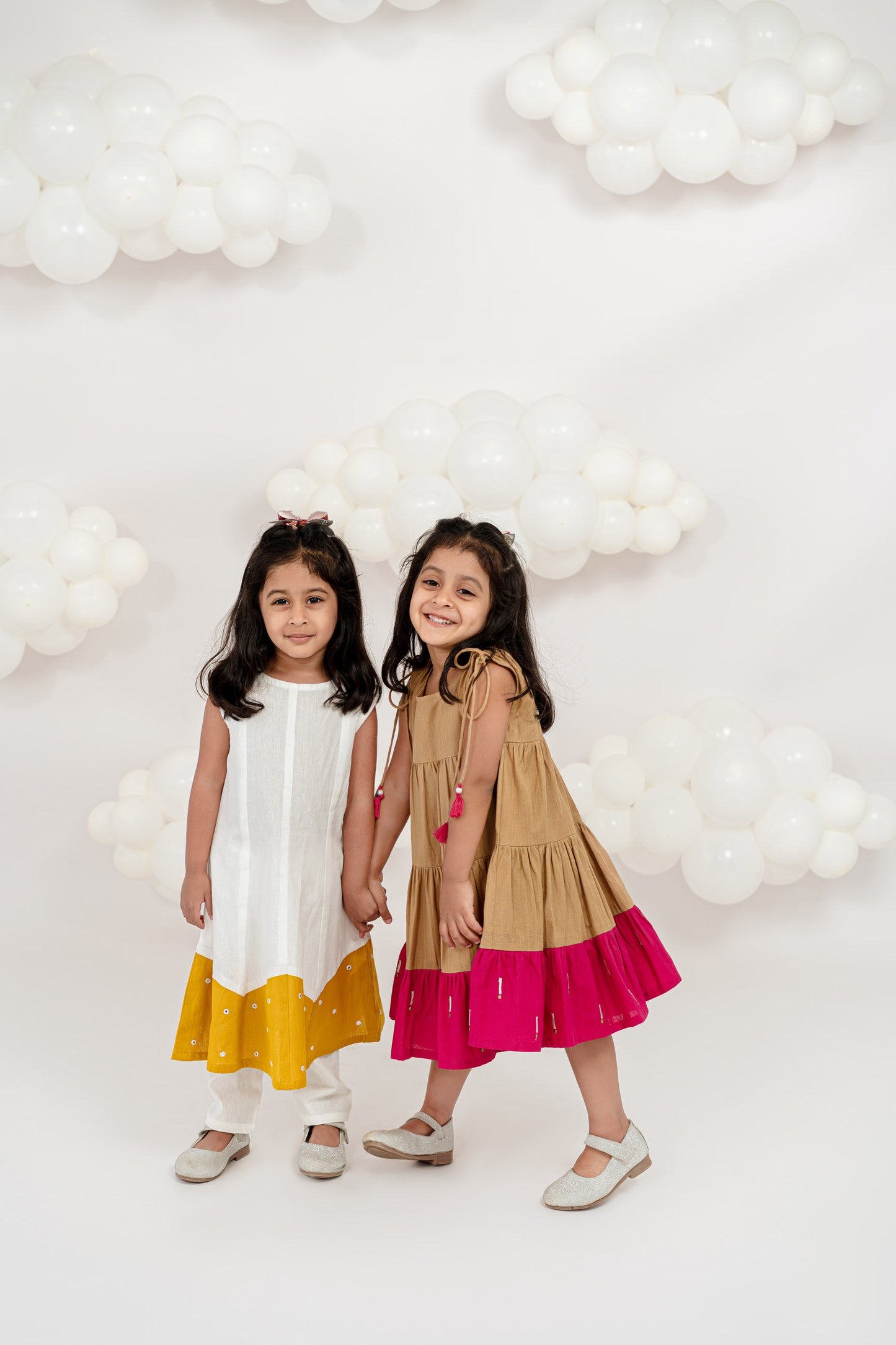 WHITE BLOSSOM EMBELLISHED KURTA SET