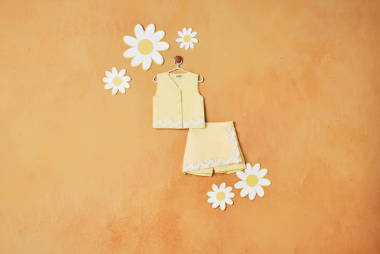 YELLOW SUMMER SKORT SET