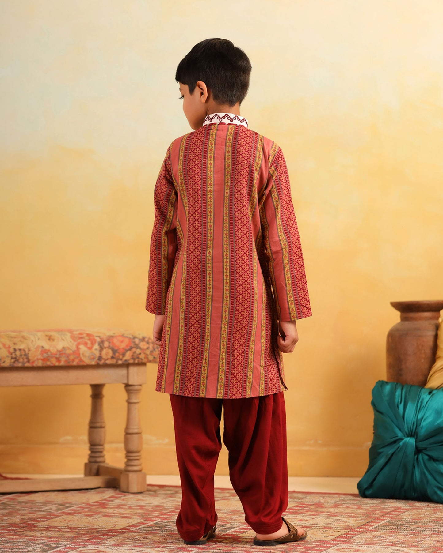 BOY 2 PC DHOLA MARU KURTA PATIYALA  SET- PEACHISH PINK