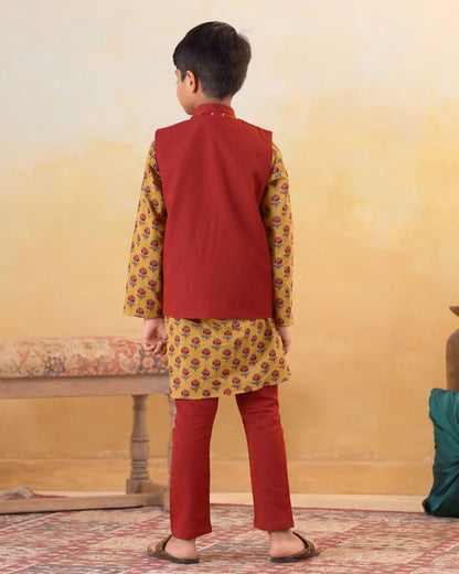 BOY DHOLA MARU EMBROIDERY BUNDY SET- MAROON AND MUSTARD