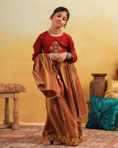 GIRL DHOLA MARU EMBROIDERED SKIRT SET