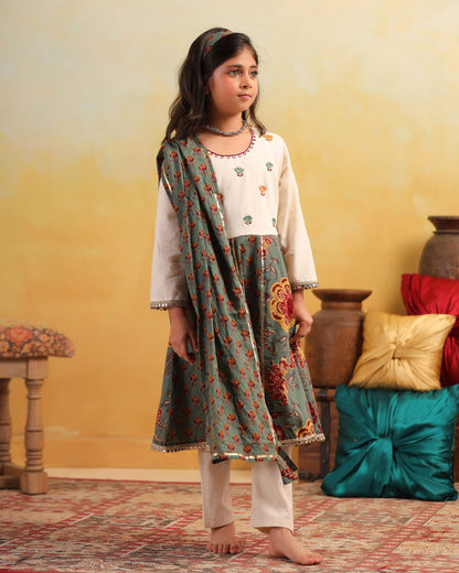 GIRL DHOLA MARU EMBROIDERED JAAL SUIT SET - GREEN AND BEIGE