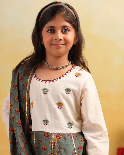 GIRL DHOLA MARU EMBROIDERED JAAL SUIT SET - GREEN AND BEIGE