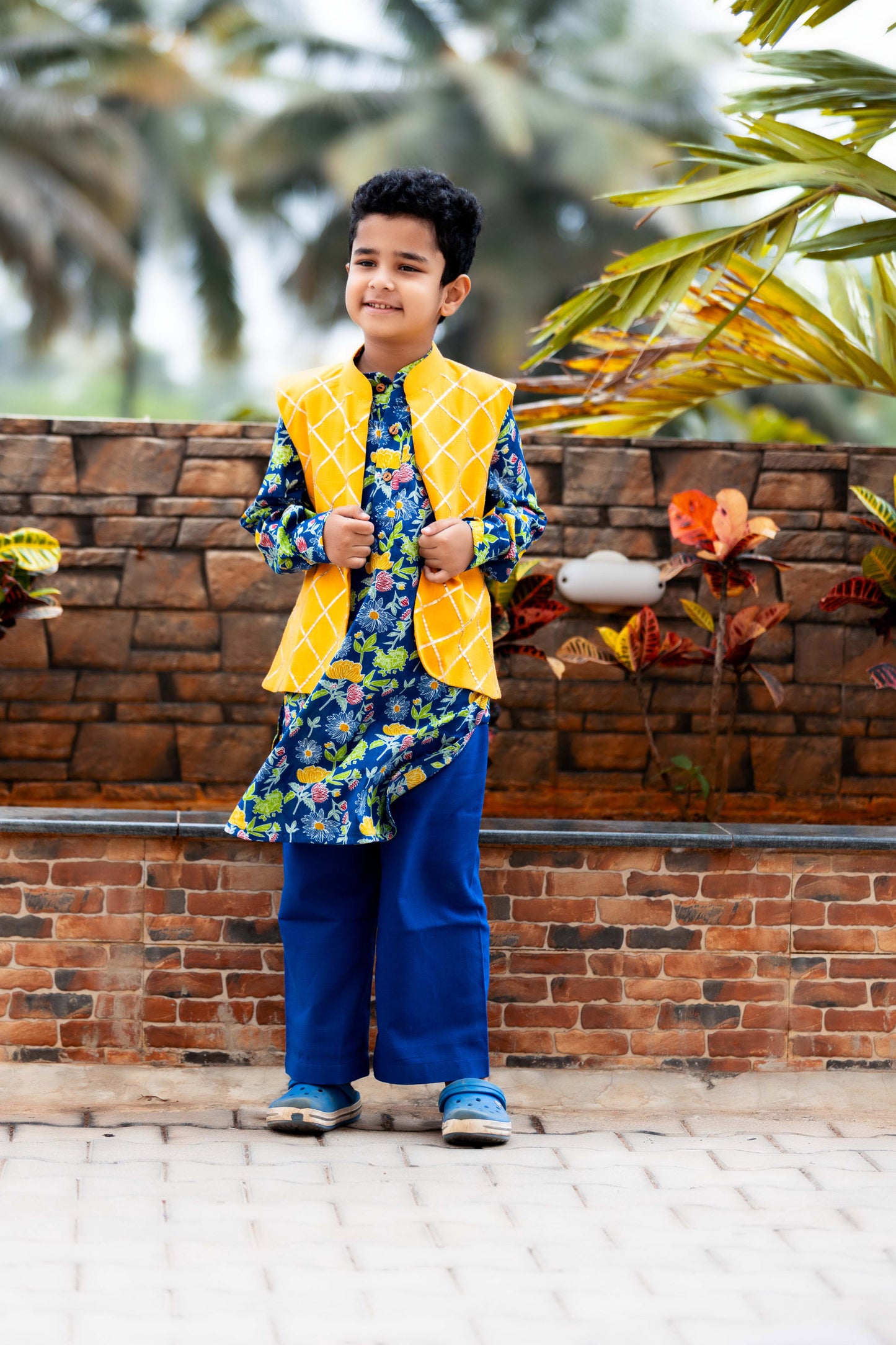 BOYS BLUE FLORAL KURTA PAJAMA SET WITH NEHRU JACKET