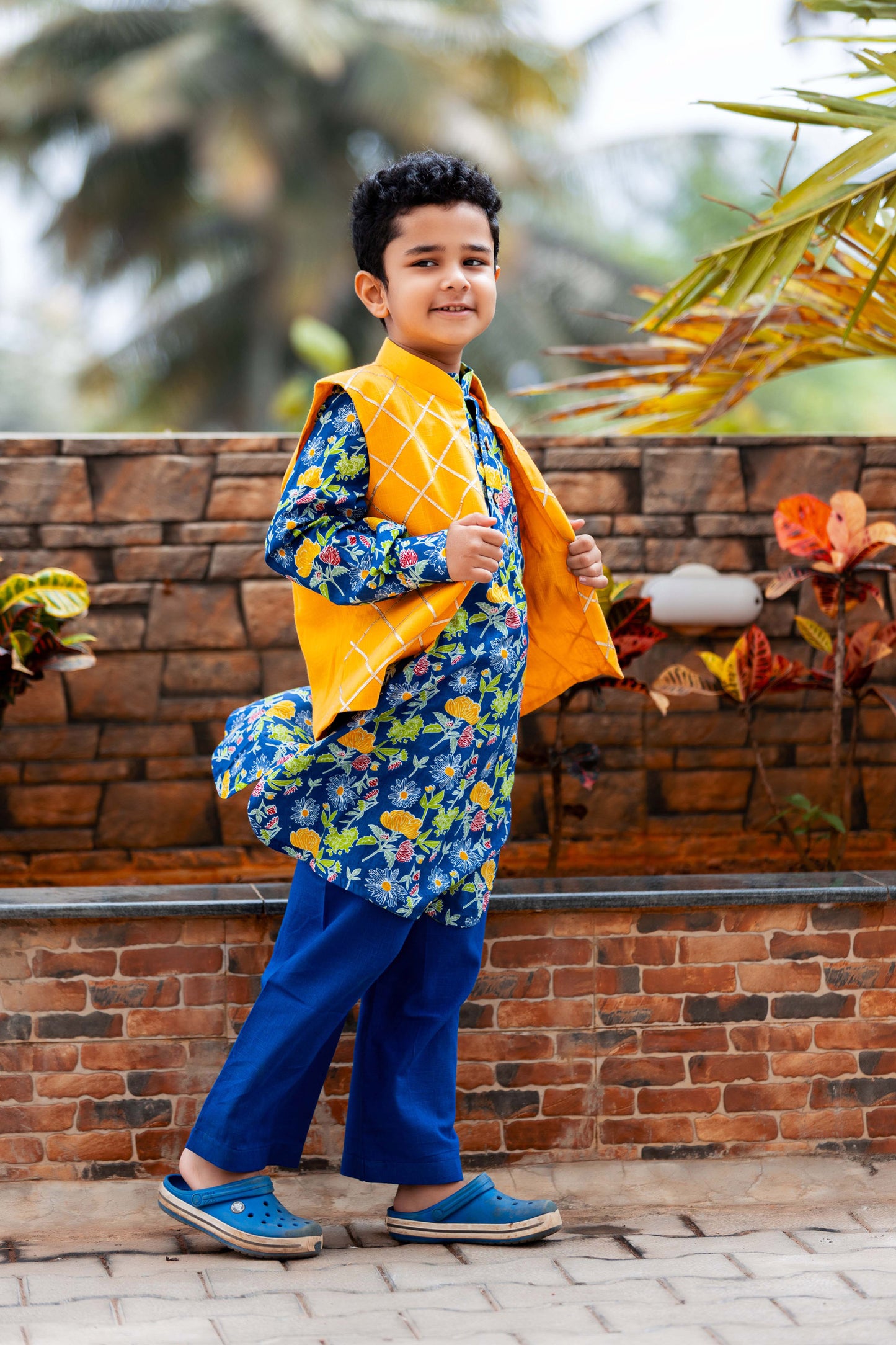 BOYS BLUE FLORAL KURTA PAJAMA SET WITH NEHRU JACKET