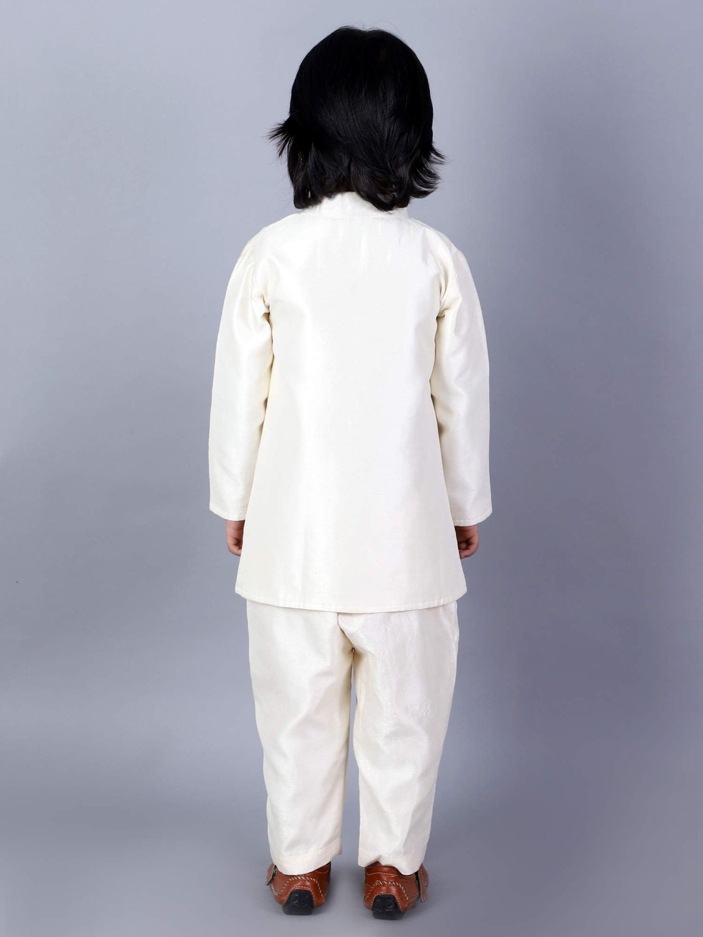 OFFWHITE EMBROIDERED SILK BANDHGALA WITH SILK TROUSERS