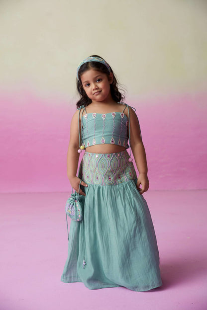 FEATHERLIGHT CLOUD SKIRT TOP SET