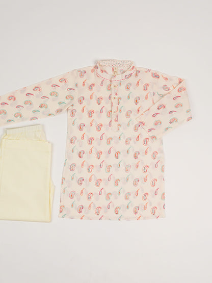 Buta Print Kurta Pyjama Set
