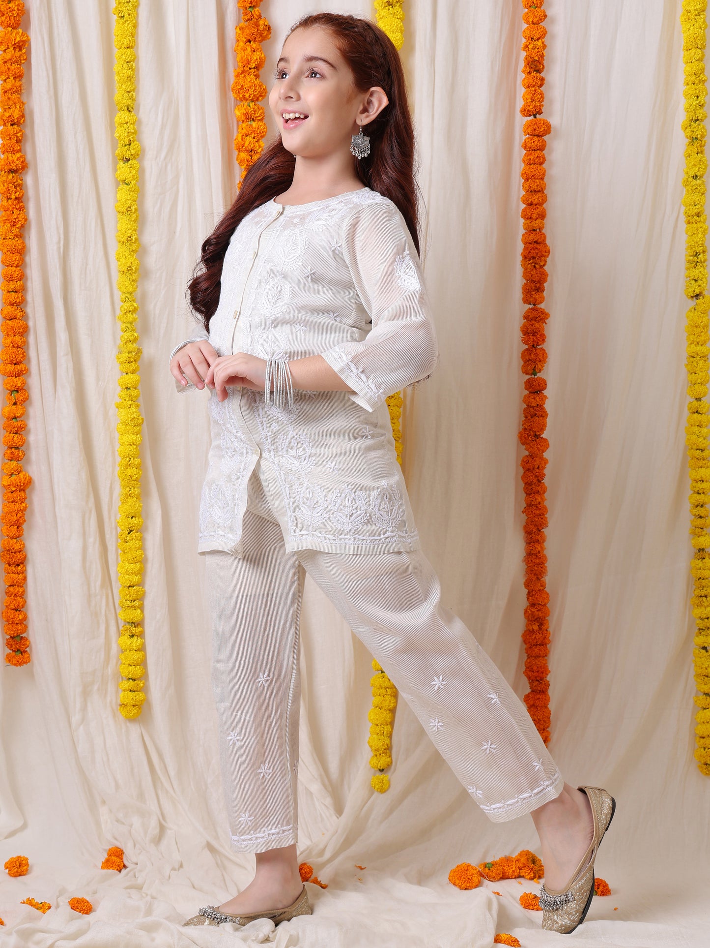 Hand Embroidered Lucknavi Chikankari Co-ord Set