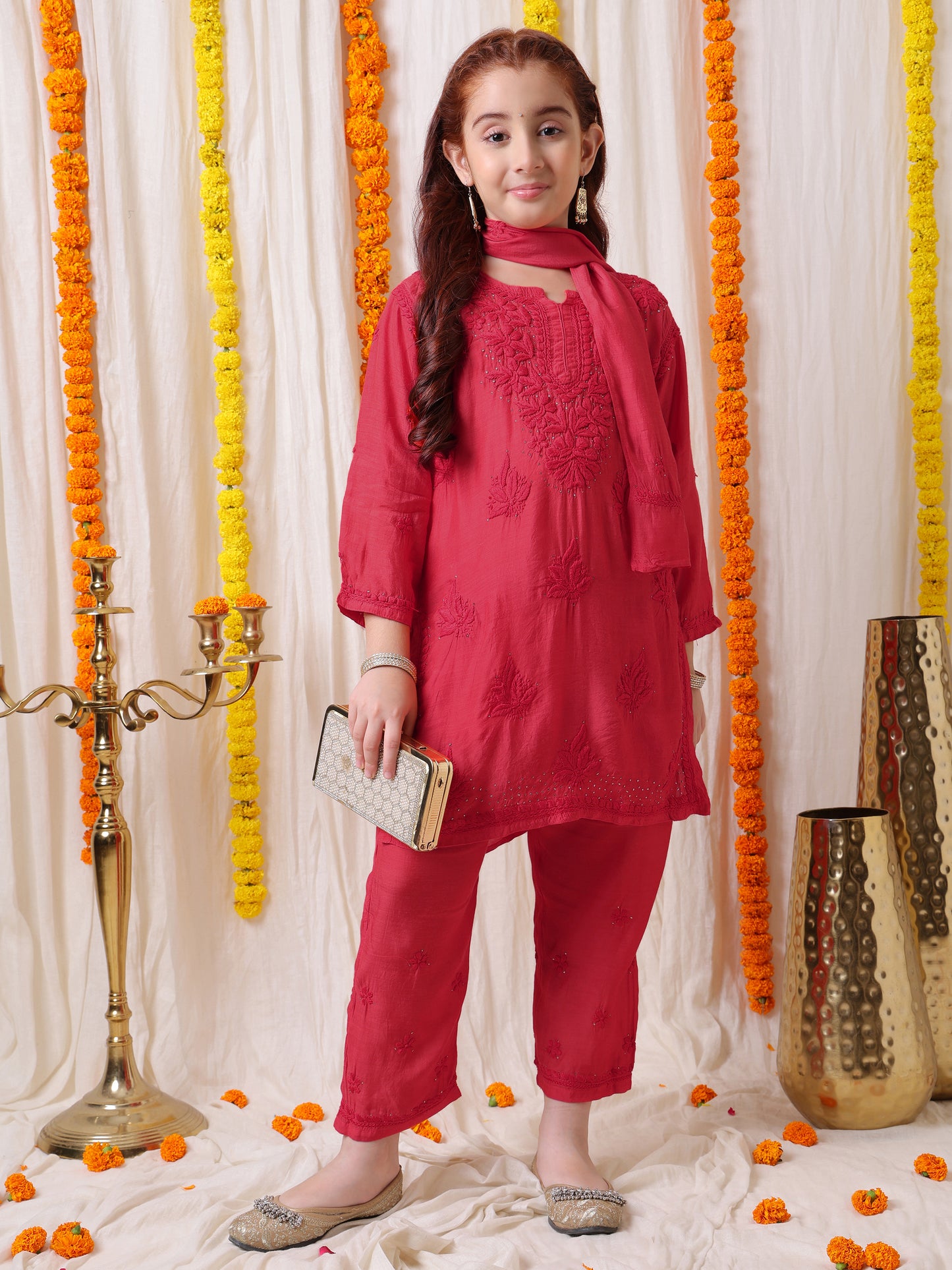 CHANDERI HAND EMBROIDERED CHIKANKARI KURTA SET- RED
