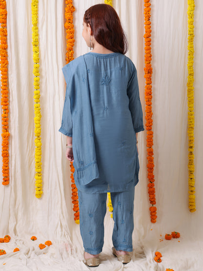 CHANDERI HAND EMBROIDERED CHIKANKARI KURTA SET- BLUE