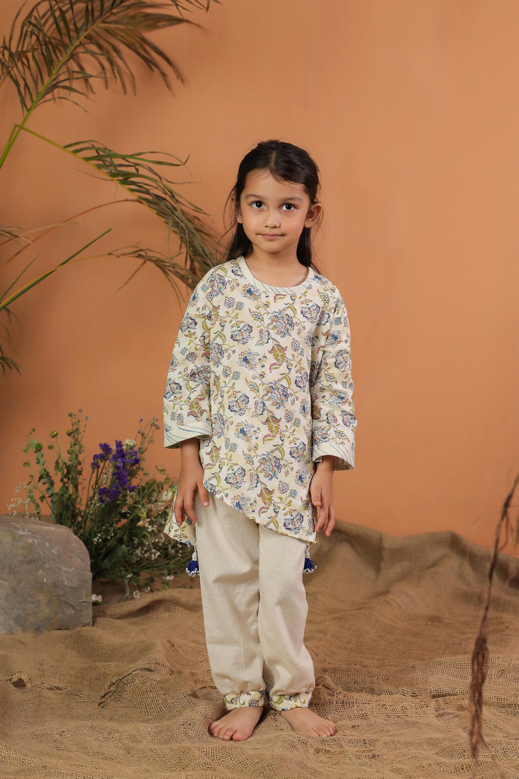 Floral Hemming Kurta Set