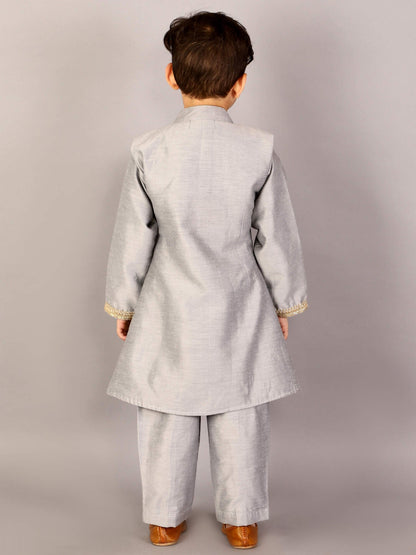 GREY BANDHGALA SET WITH TROUSERS