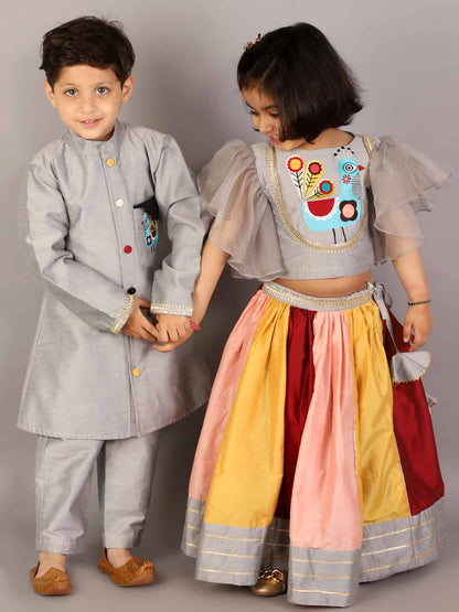 GREY BANDHGALA SET WITH TROUSERS