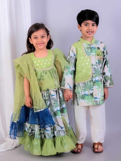 GREEN JUNGLE PRINTED KURTA PYJAMA WITH CHANDERI PANELS