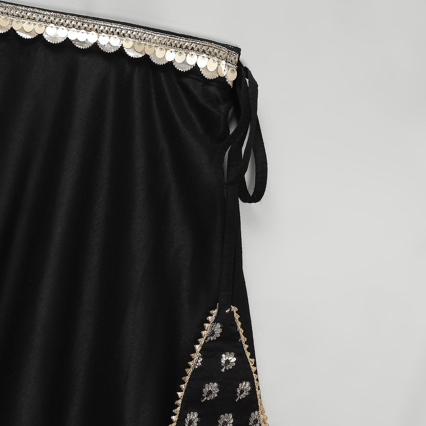 BLACK CHANDERI FRILL LEHNGA SET