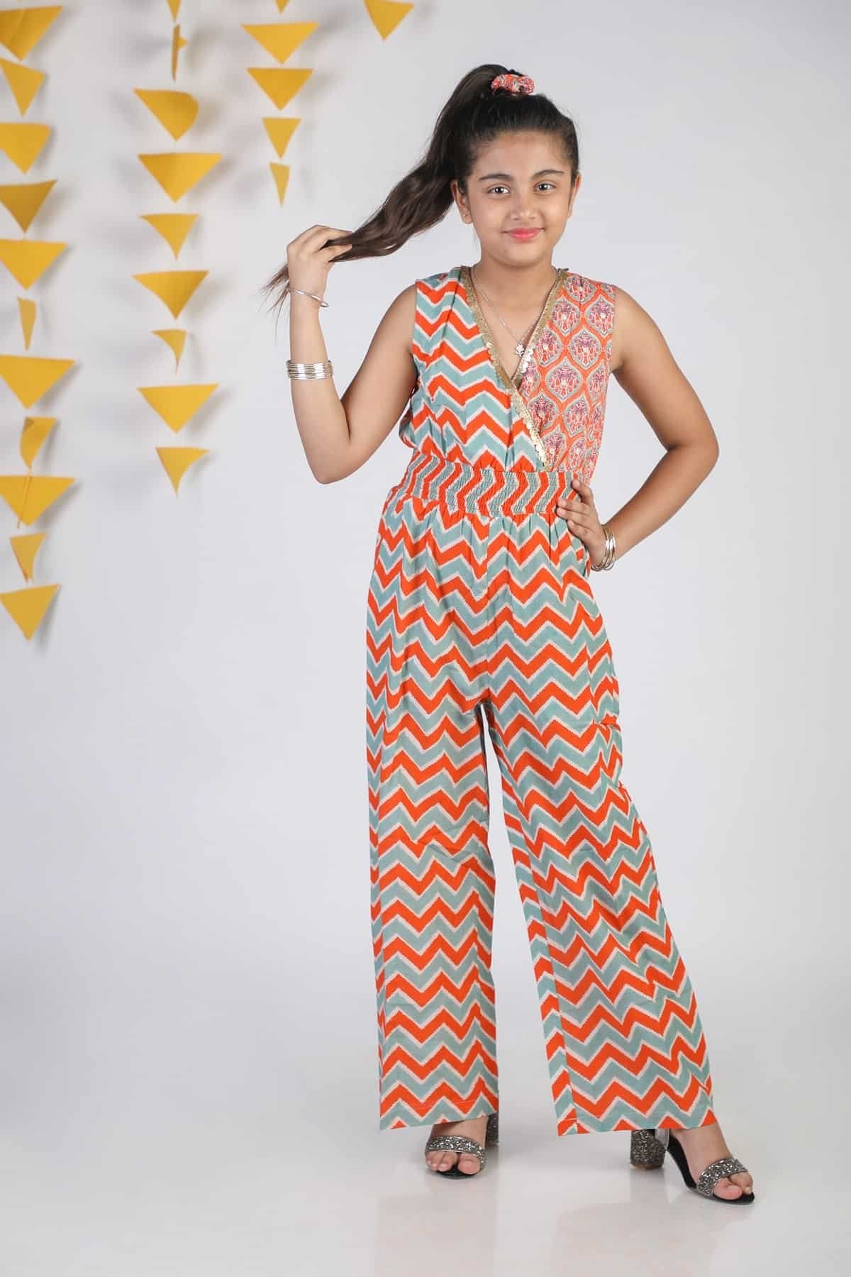 VIBRANT ALLURE PRINTED JUMPSUIT