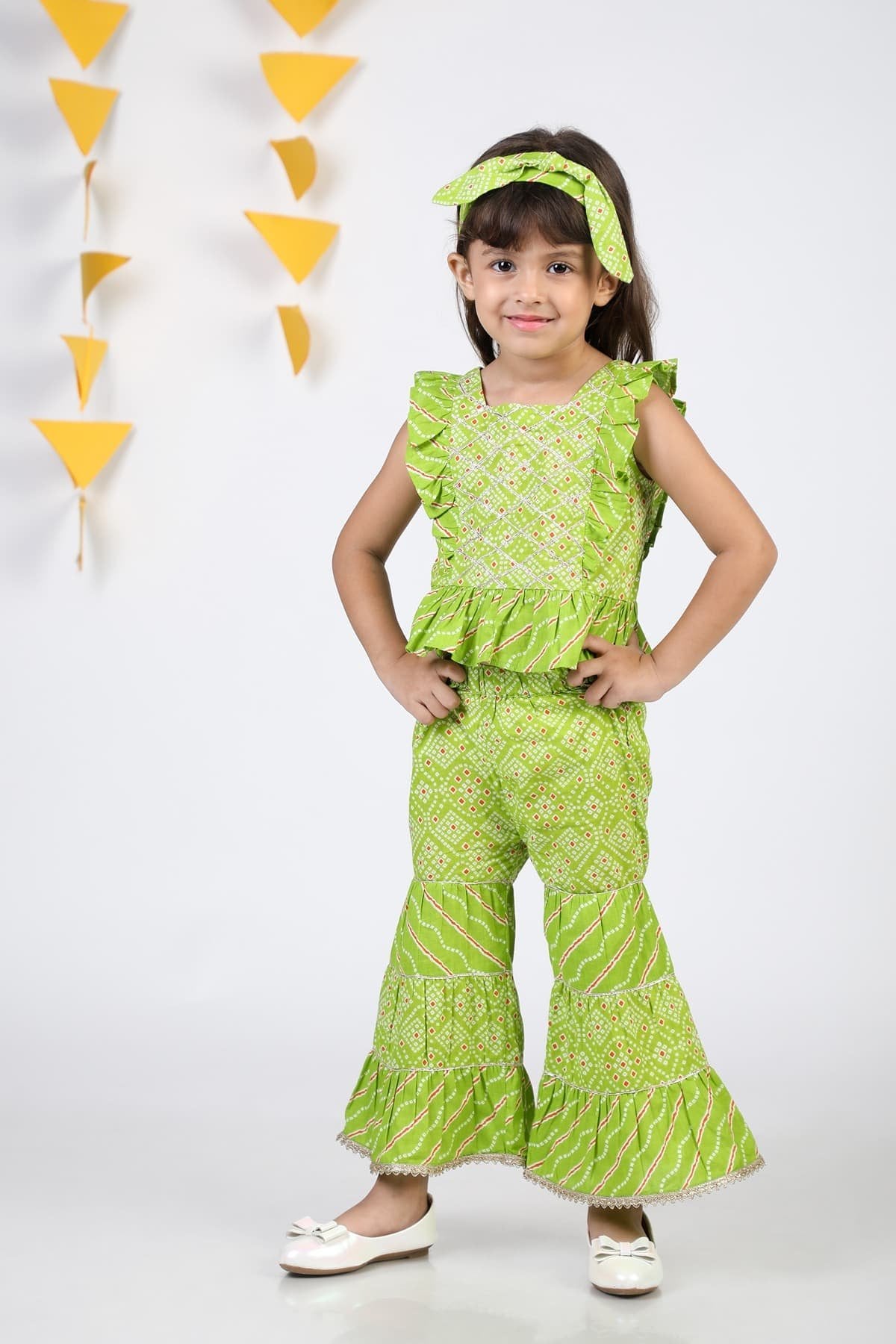CAMBRIC SET