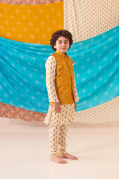 BOY BANDHANI 3PC  BANDI SET