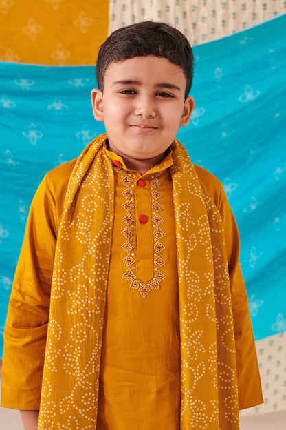 BOY BANDHANI KURTA DHOTI  SET