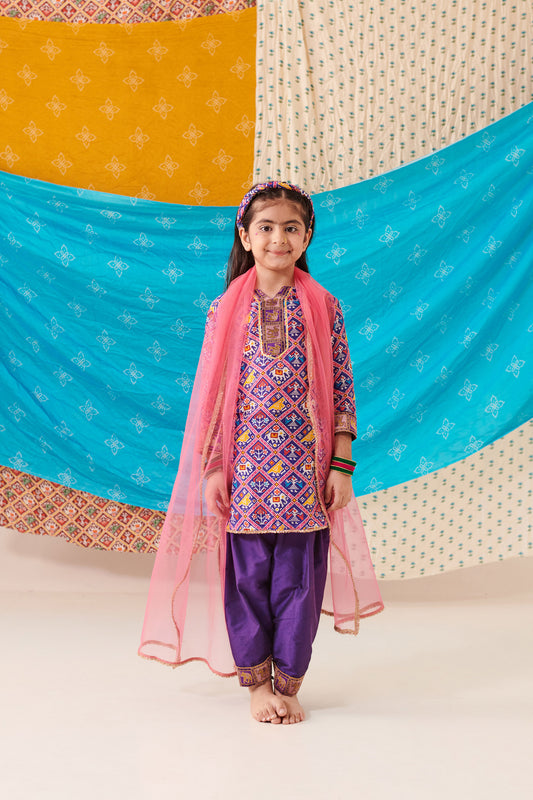 GIRL 3PC PATOLA  KURTA SET