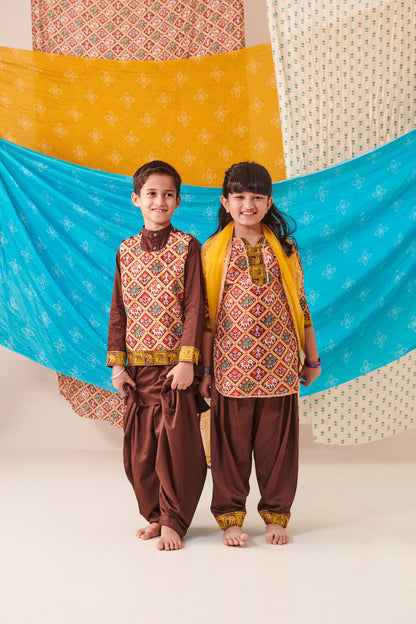 GIRL 3PC PATOLA  KURTA SET