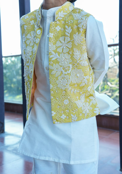 Kurta Pajama With Nehru Jacket