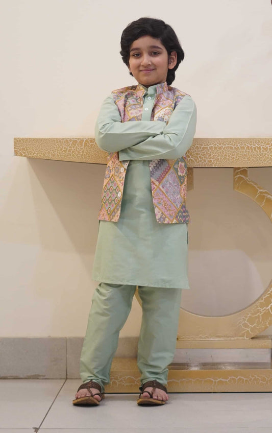 KURTA SET WITH FLORAL PRINT JACKET