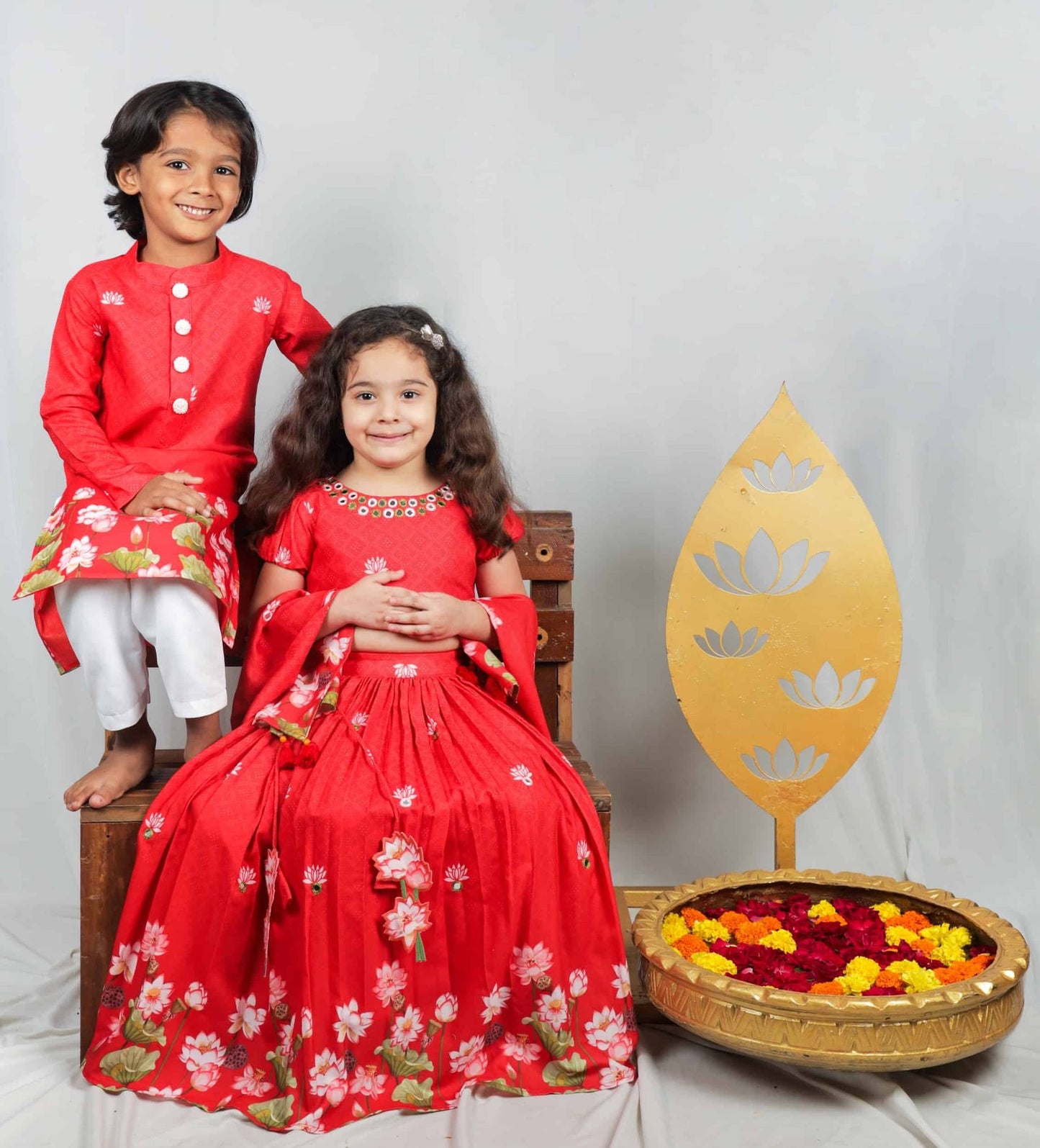RED PICHWAI LEHENGA