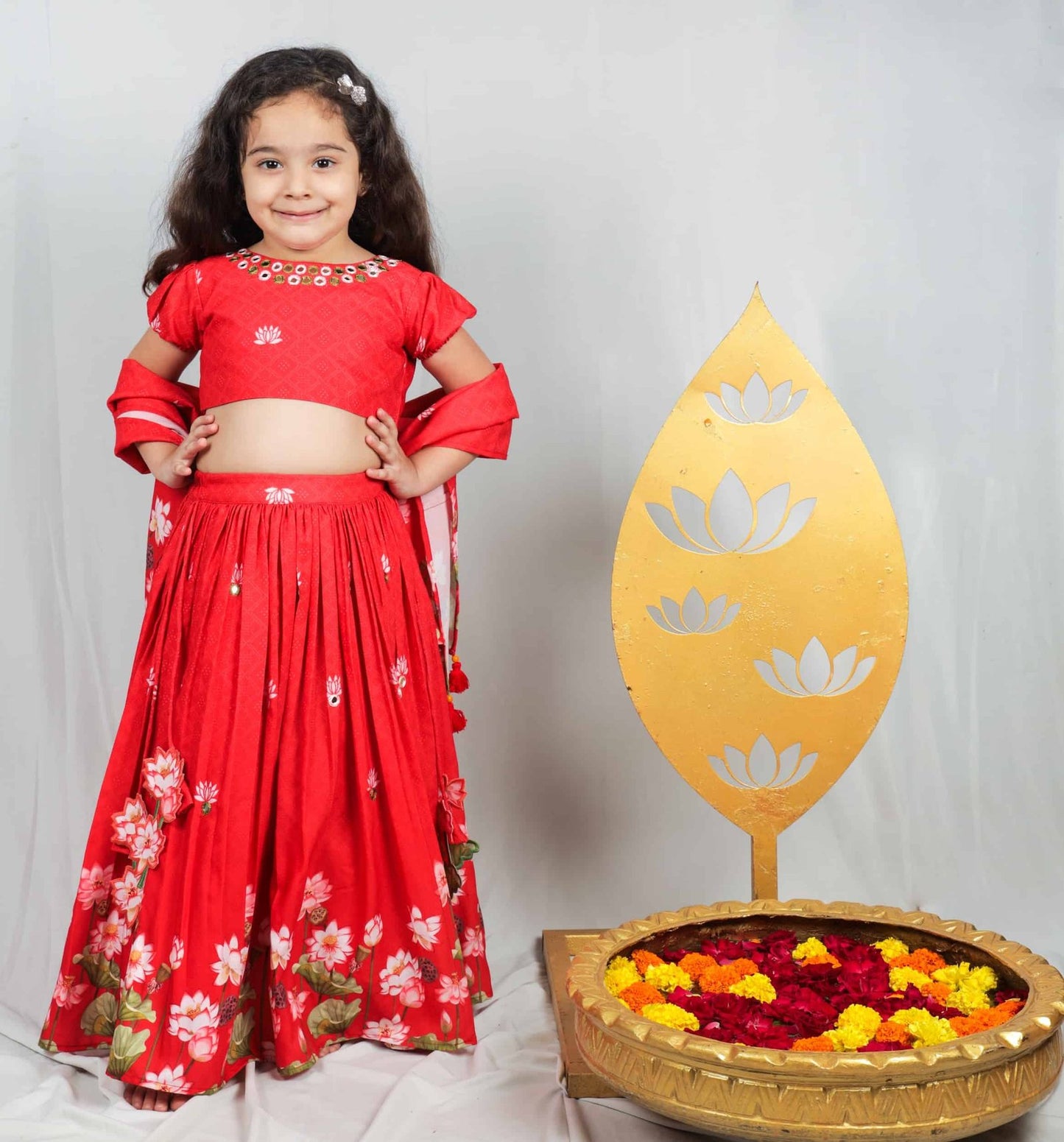 RED PICHWAI LEHENGA