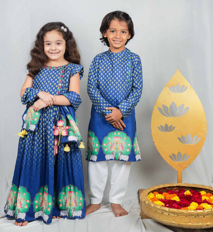 BLUE PCHWAI KURTA SET