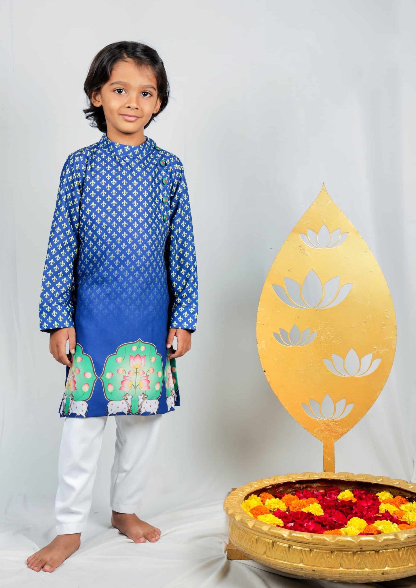 BLUE PCHWAI KURTA SET