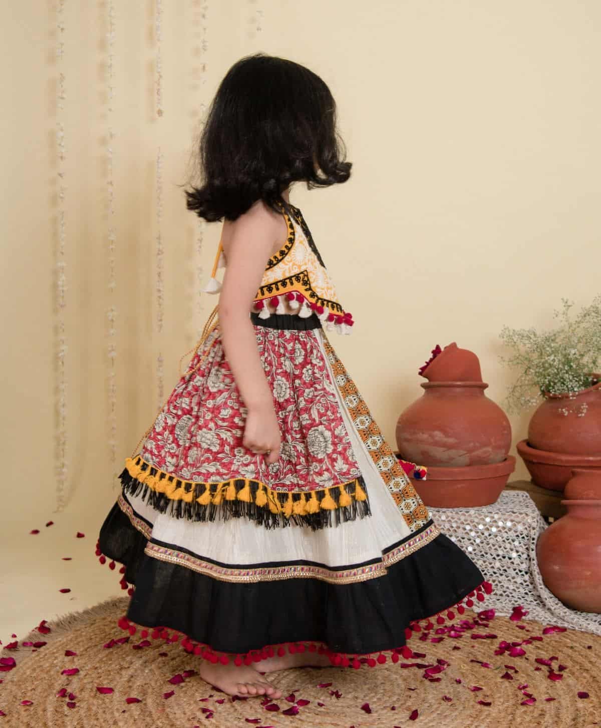 SLEEVELESS LAYERED LEHENGA CHOLI FOR FESTIVE