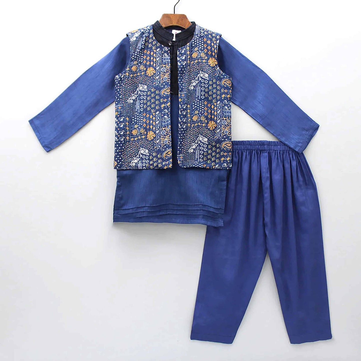 EMBROIDED KURTA SET