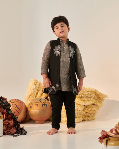 BOY FLORAL EMBROIDERED BANDI SET