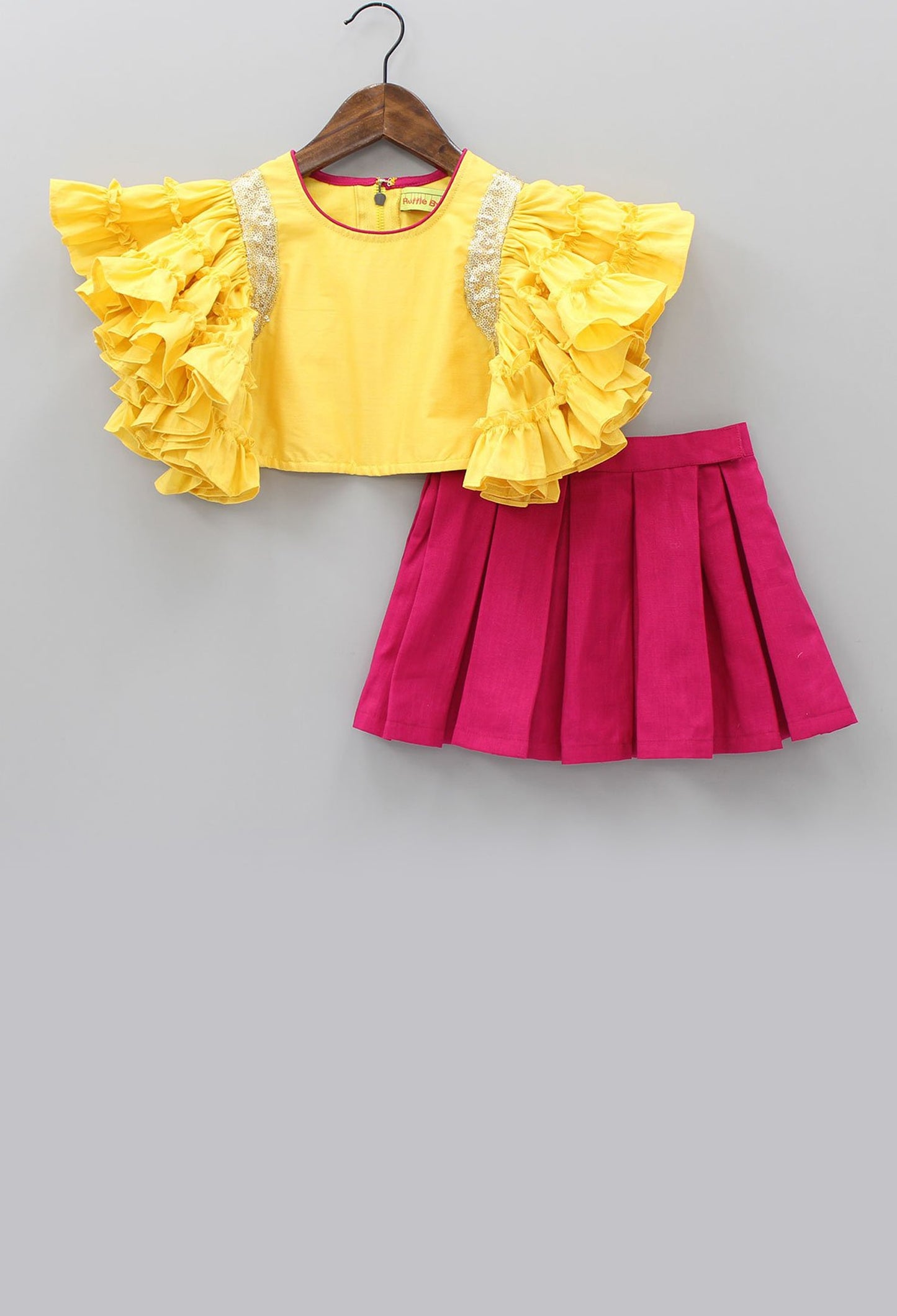 YELLOW RUFFLE SLEEVES CROP TOP WITH SHORT BOX PLEAT SKIRT