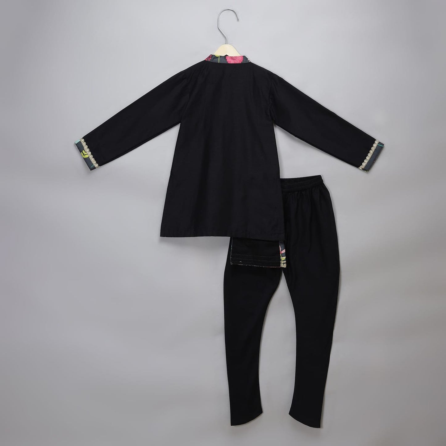 BLACK PRINTED KURTA CHURIDAR SET