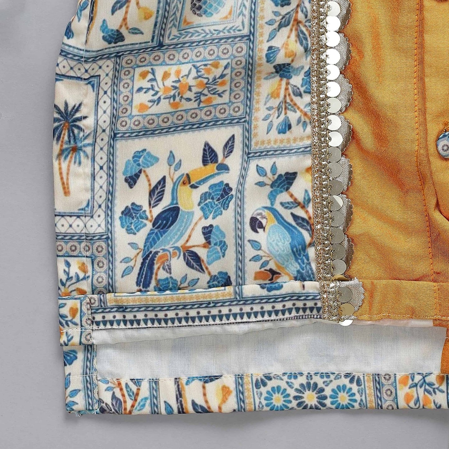 BLUE PARROT PRINTED KURTA PYJAMA SET