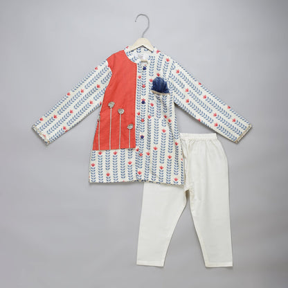 OFF WHITE TULIP PRINTED KURTA PYJAMA SET