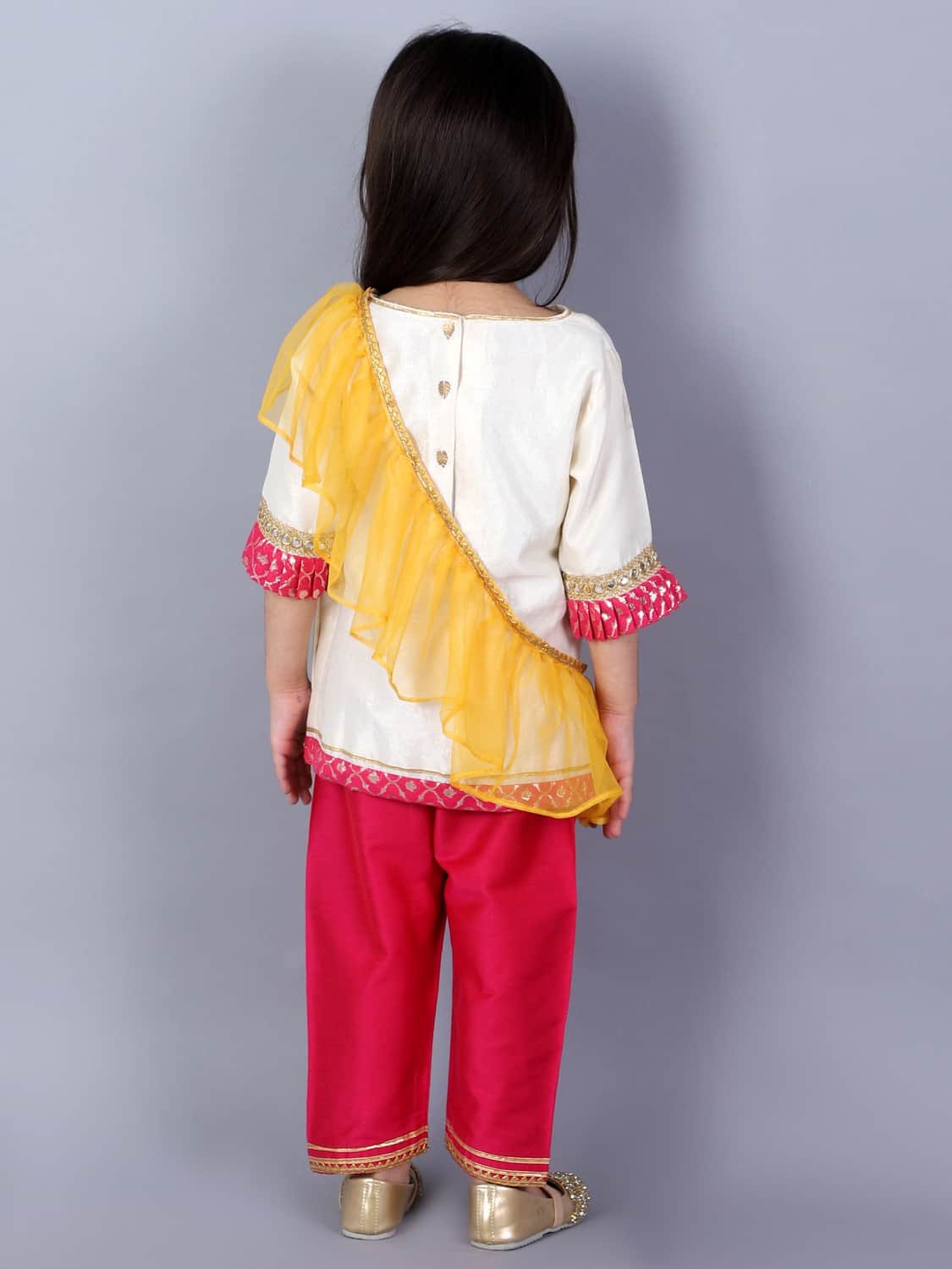 EMBROIDERED KURTA PJAMA WITH RUFFELED DUPATTA