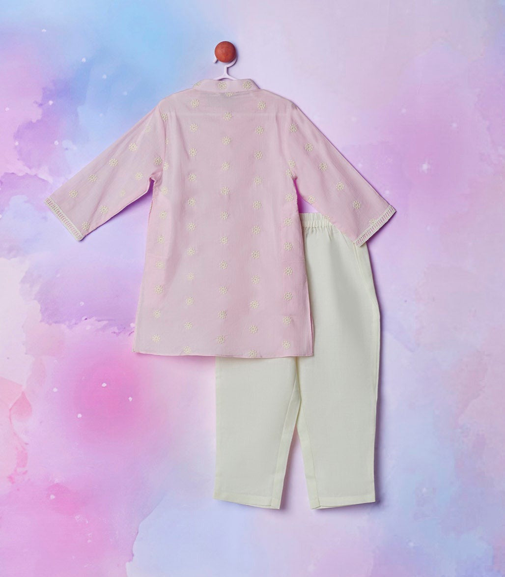 CUTE PINK BUTTI