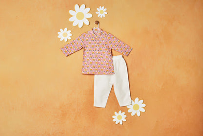 GENDA FLOWER KURTA SET