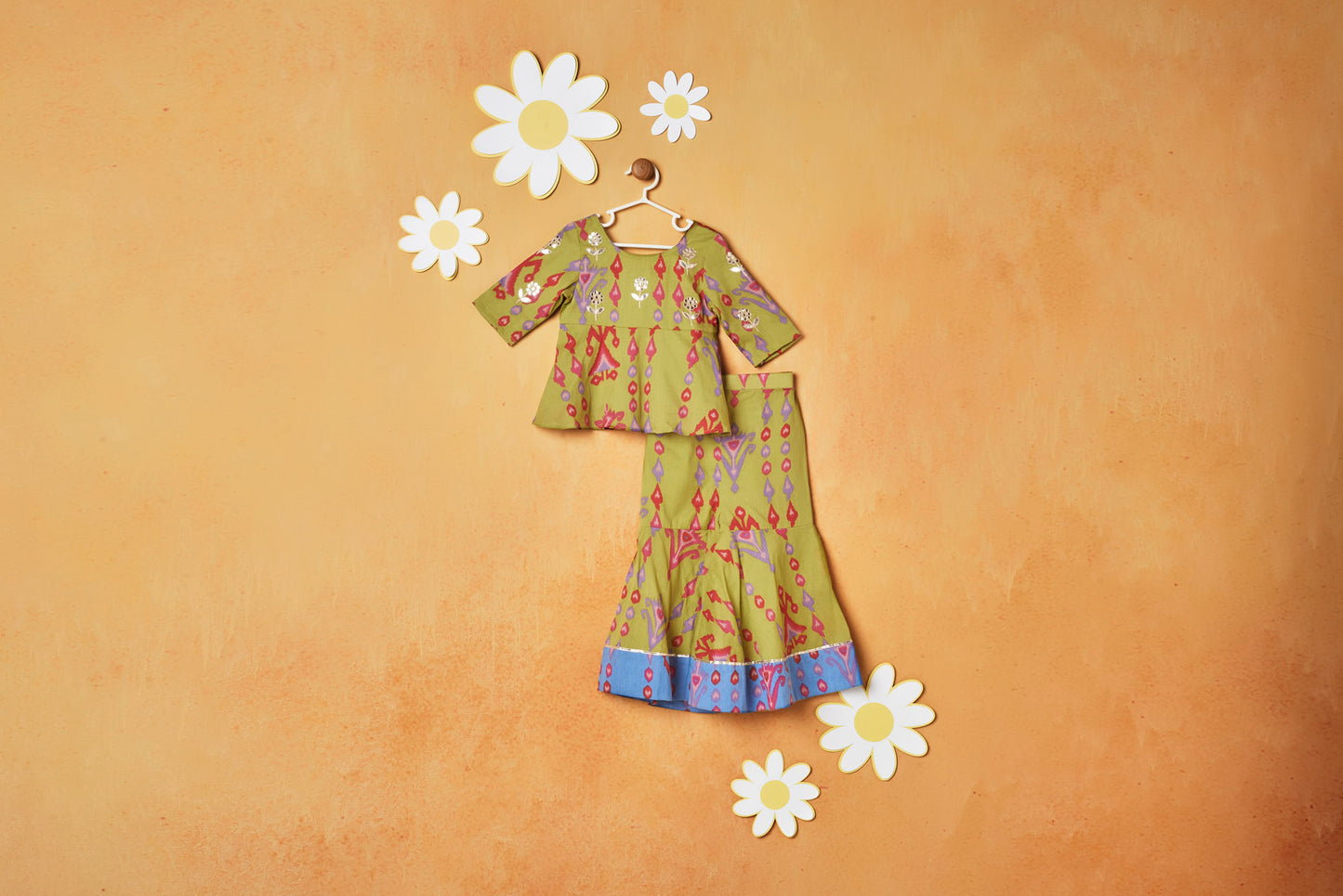 GOTTA FLOWER GREEN PEPLUM SET