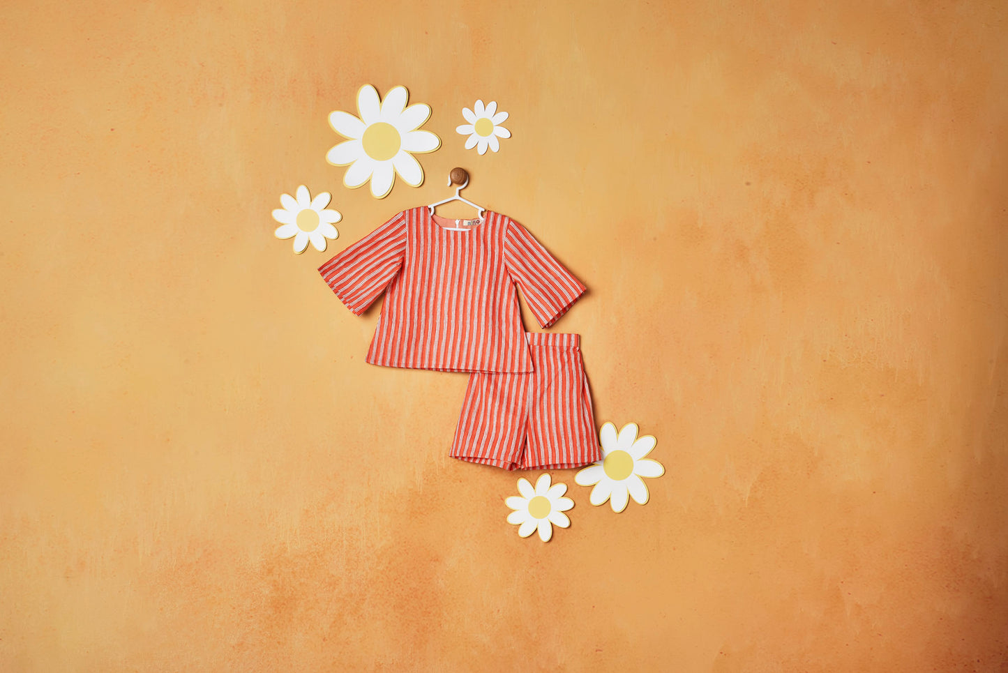 TANGY ORANGE SHORTS SET