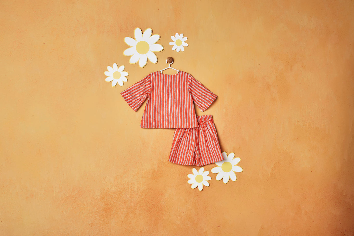 TANGY ORANGE SHORTS SET