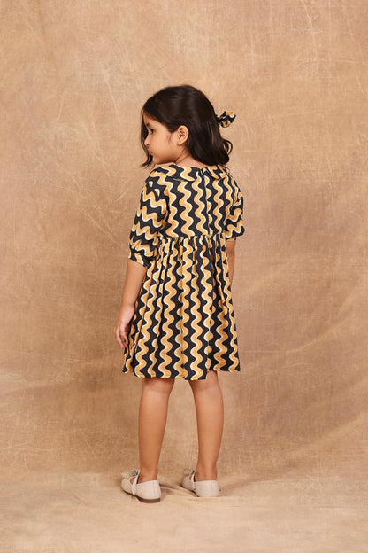 SUNSHINE SWRIL DRESS